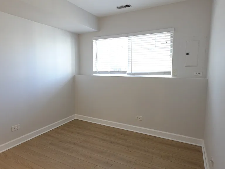 881 Essex Cir #881 — Photo 26
