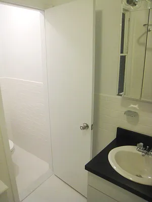 Rented by City Connections Realty | media 7