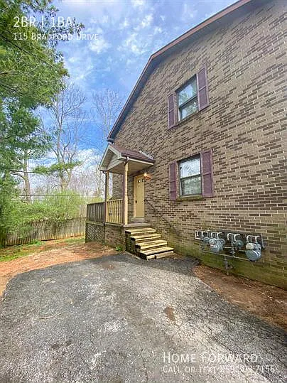 115 Bradford Dr — Photo 8