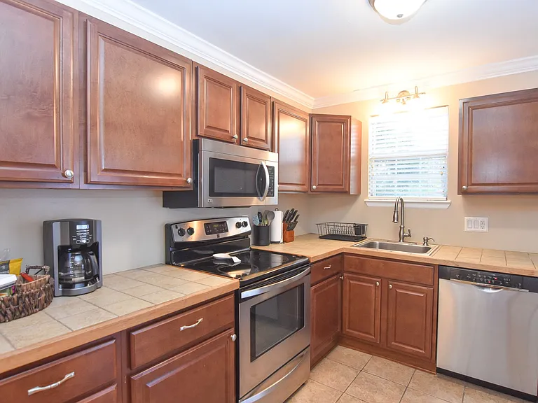 1265 Hulon Cir #HULON — Photo 6