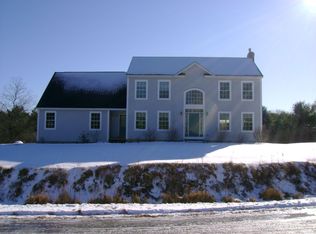 33 Eider Point Dr, Yarmouth, ME 04096