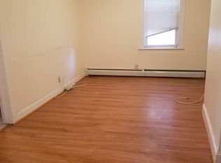 31 W 26th St #1, Bayonne, NJ 07002