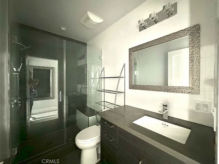 409 Burchett St #318 — Photo 8
