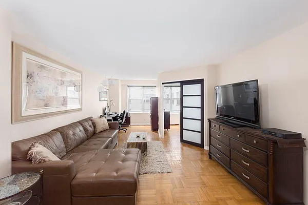 Sold by Town Residential | media 22