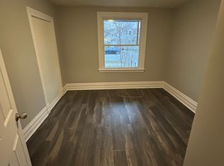 152 Lake St #1, Saint Catharines, ON L2R 5Y3