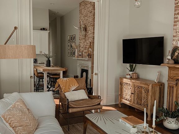 3rd image of 2610 Carondelet St #2610