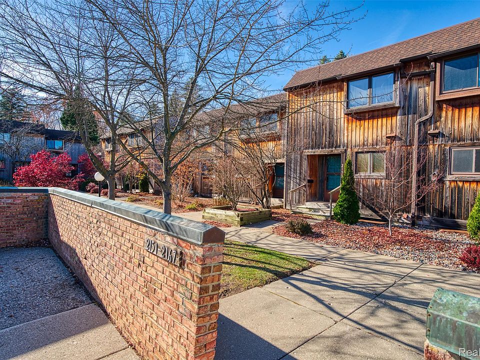 1st image of 2155 Pauline Ct
