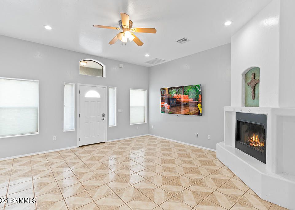 1st image of 9505 Alegria Ct