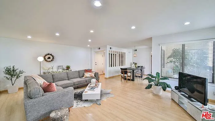 4675 Willis Ave #105 — Photo 25