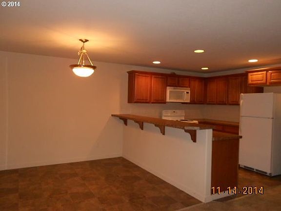 4th image of 6913 NE 55th Ave