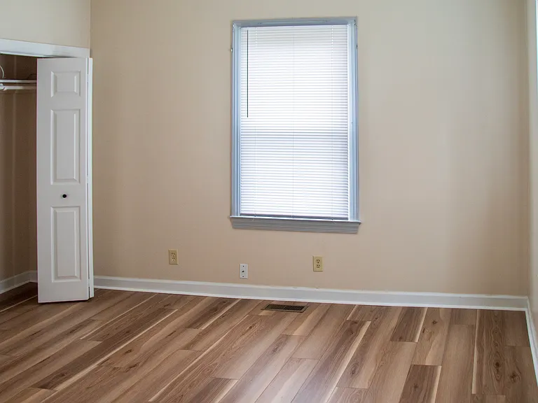 216 Cary St — Photo 7
