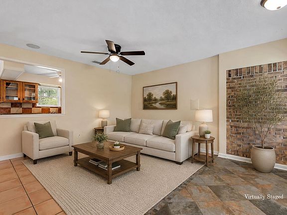 3rd image of 8209 Bristol Ct