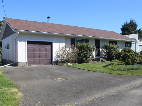 155 Pearl St, Gleneden Beach, OR 97388