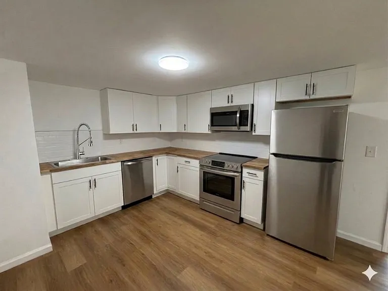 4412 Plymouth Rd #B — Photo 3
