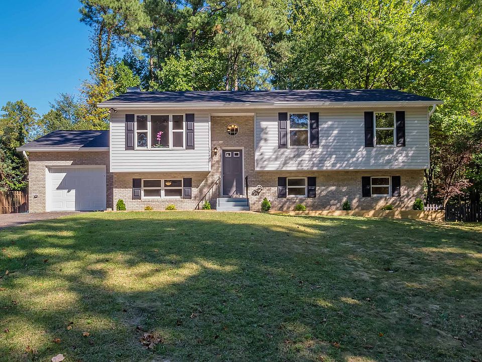 12142 Gringo Rd, Lusby, MD 2