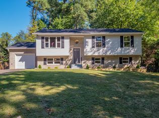 12142 Gringo Rd, Lusby, MD 20657