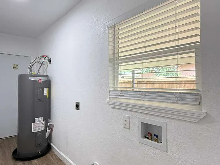 411 Yolanda Dr — Photo 20