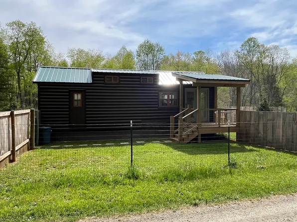 230 Telling Rd SW #A, Willis, VA 24380