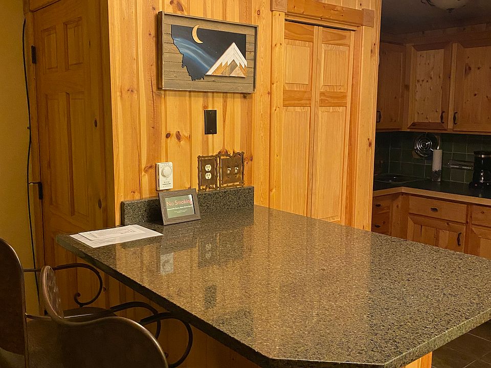 Breakfast bar