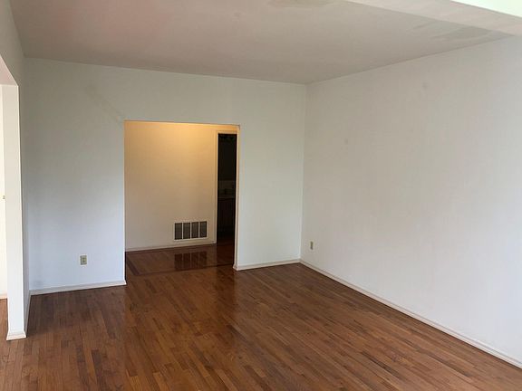 4th image of 5544 Waterman Blvd #3E
