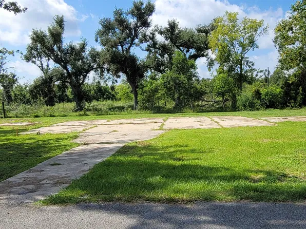 207 Jane St, Chauvin, LA 70344