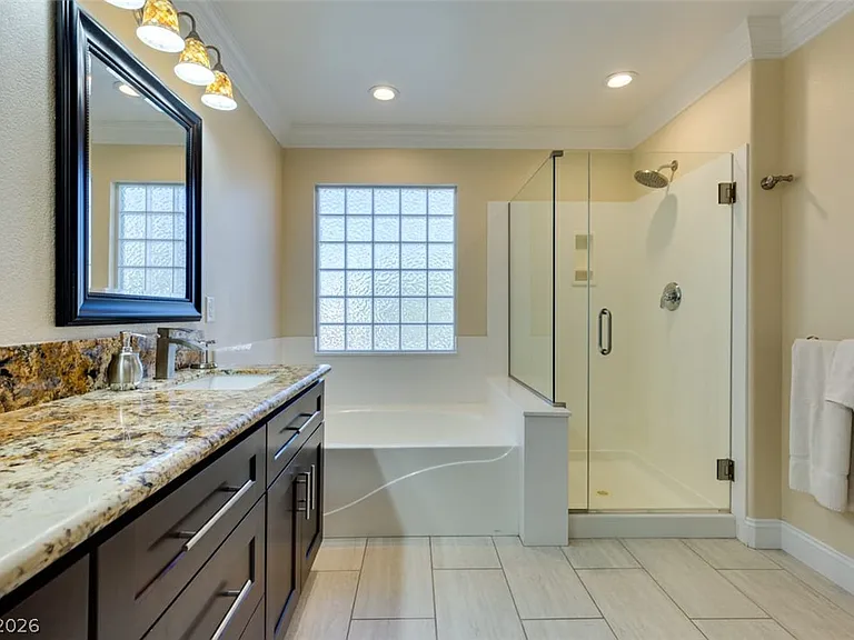5056 Shadow Palm Ct — Photo 18