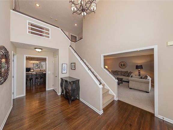 2nd image of 5035 Delray Ave