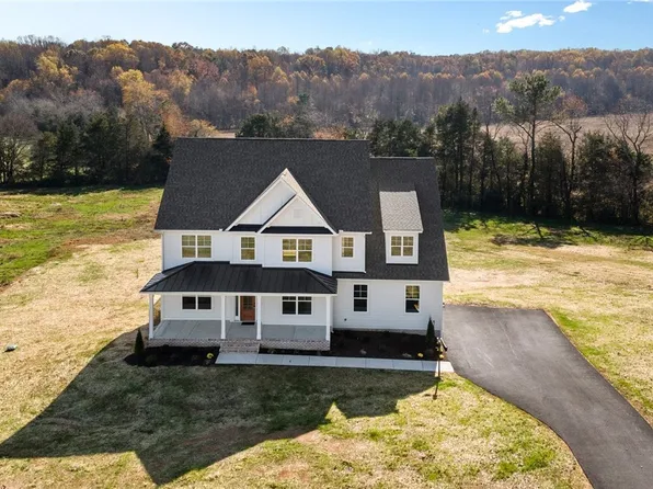 18126 Dogwood Trail Way, Rockville, VA 23146