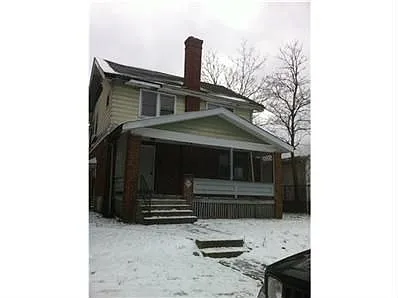 591 E Kossuth St photo 1
