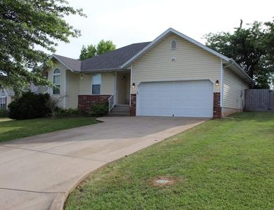 1835 S Casa Grande Avenue, Springfield, MO, 65802