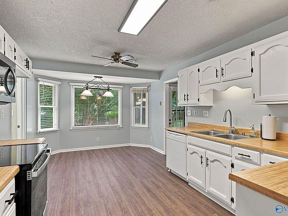 3rd image of 116 Springfield Ln