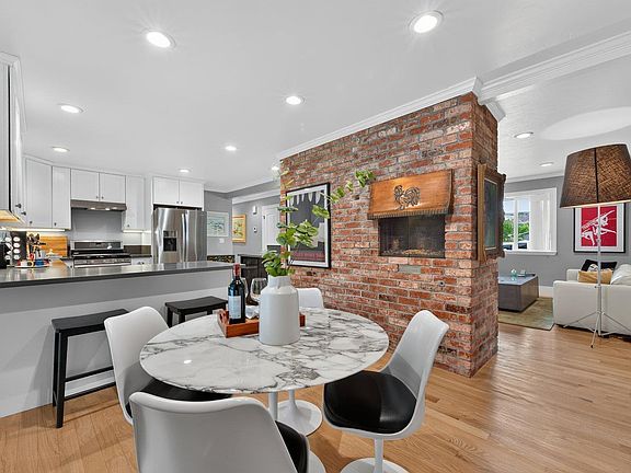 5th image of 1703 Crinella Drive
