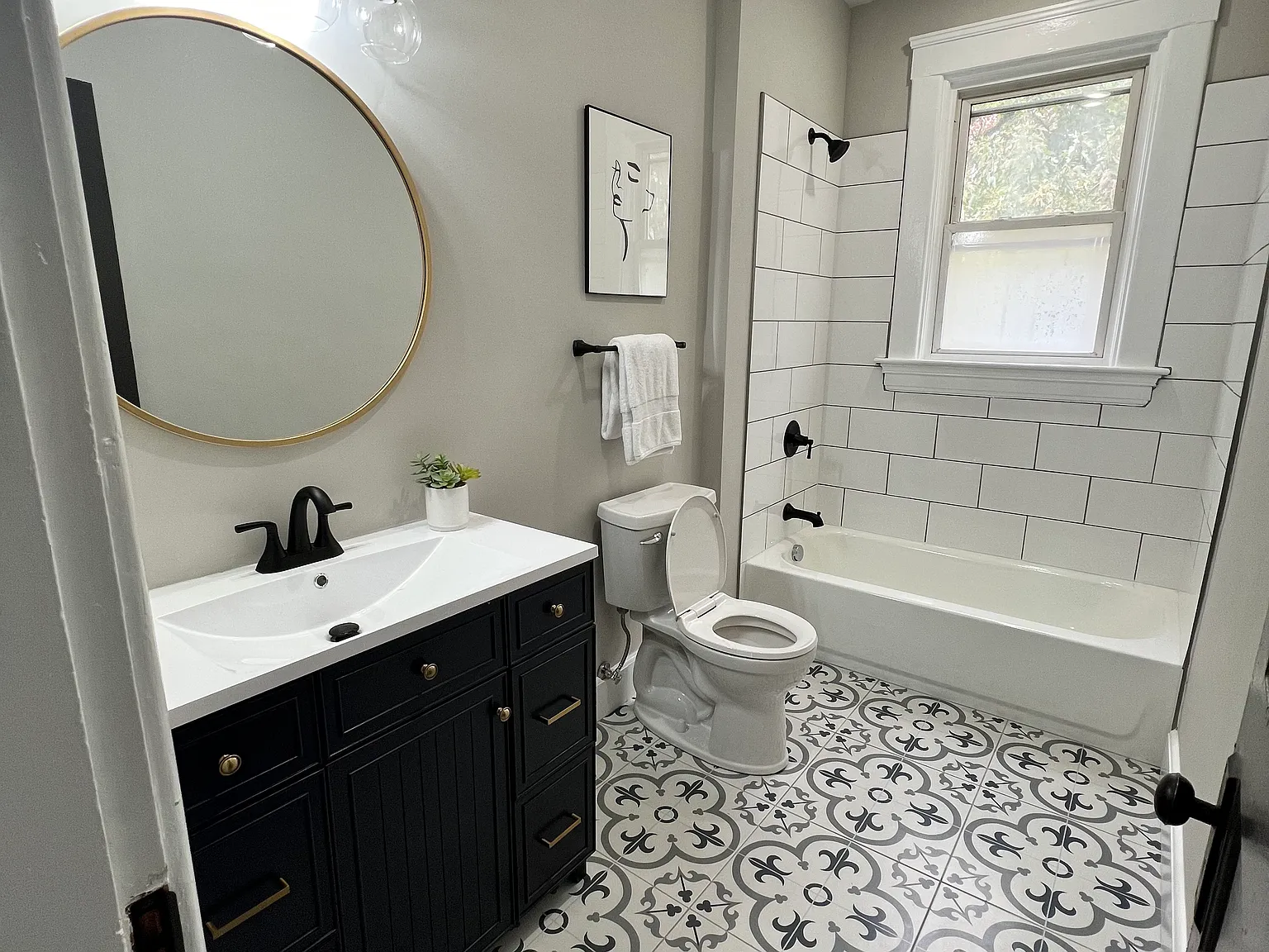 2 bed, 1400 sqft, $1,700 — Photo 3