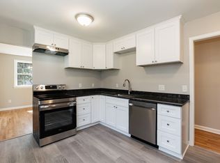 304 Hickory Dr, Chapel Hill, NC 27517