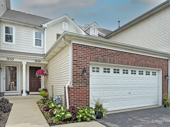 1555 Isle Royale Cir, Crystal Lake, IL 60014