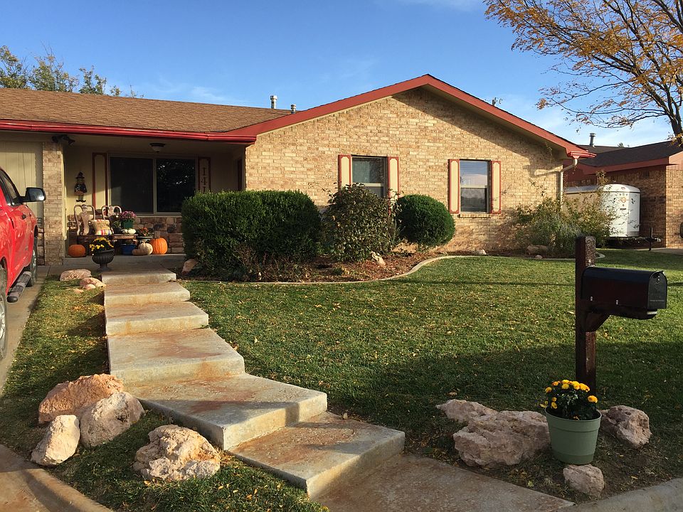 1419 N Maple street view