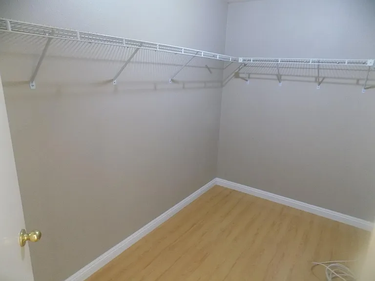 11833 Worcester Dr — Photo 12
