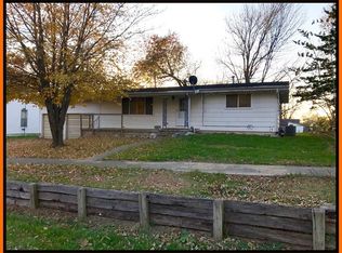 417 S Owensby St, La Plata, MO 63549