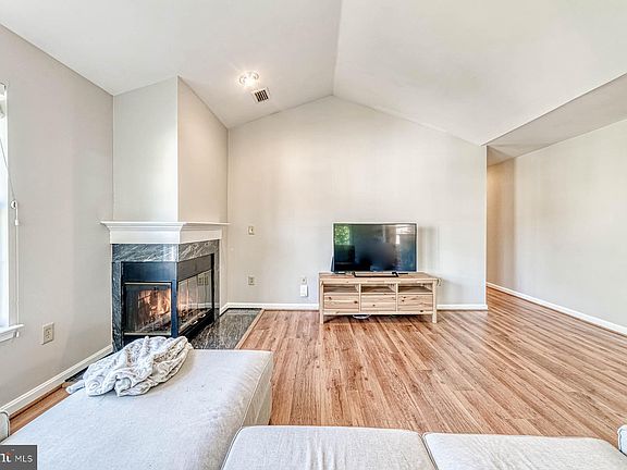 5th image of 5608 Willoughby Newton Dr #4-33
