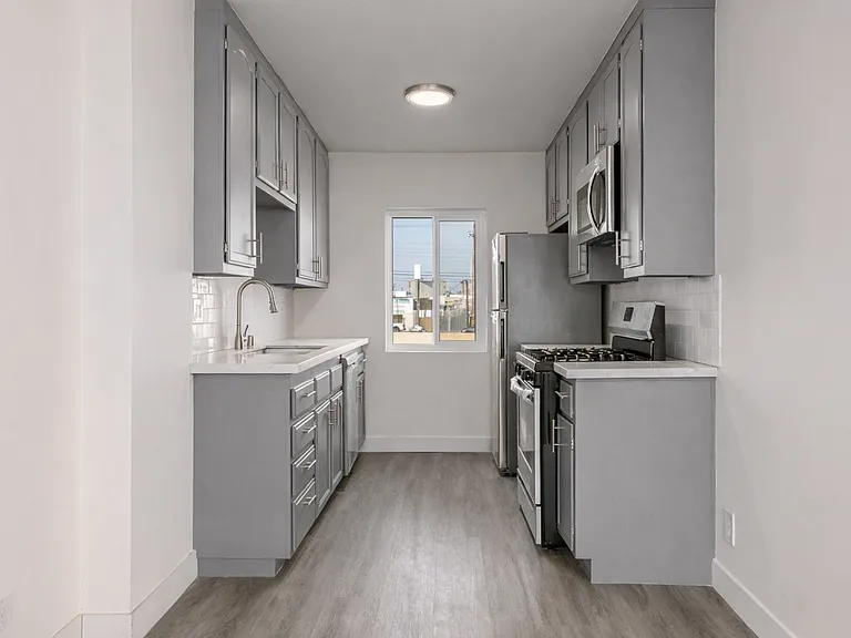 13205 Barbara Ann St — Photo 2