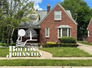 15601 Camden Ave, Eastpointe, MI 48021