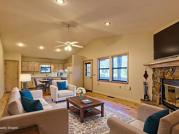 4th image of 83 Boxborough Dr