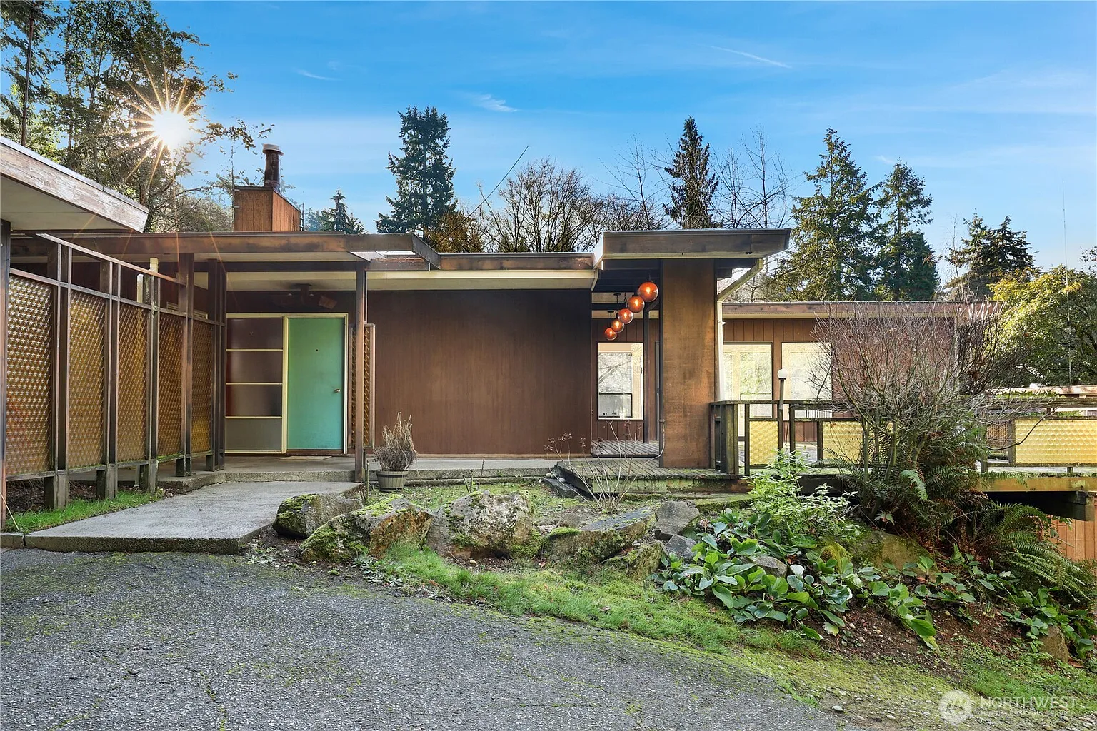 16206 Maplewild Avenue SW photo 1