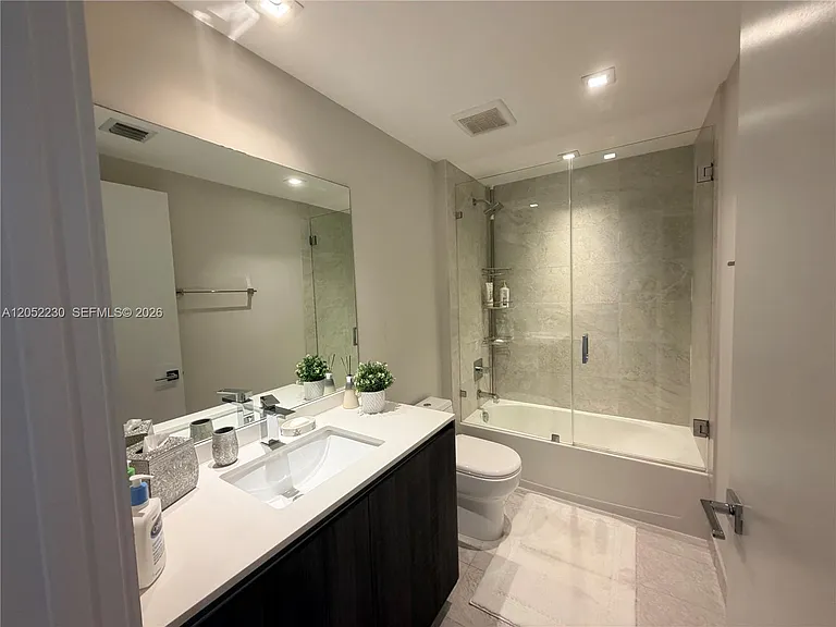 488 NE 18th St #3210 — Photo 28