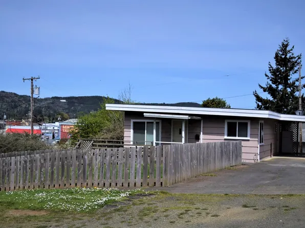 216 E Main St, Coquille, OR 97423