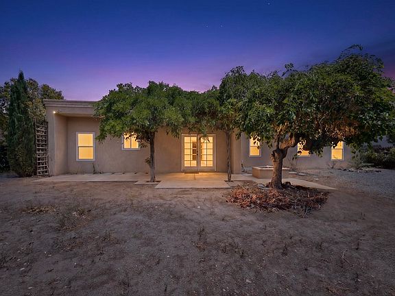 2nd image of 5813 La Madera Rd NE