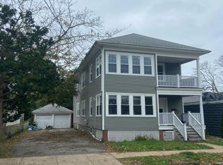 411 High St, Bristol, RI 02809