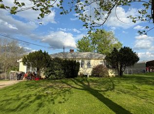 29 Sampson Rd, Charlton, MA 01507