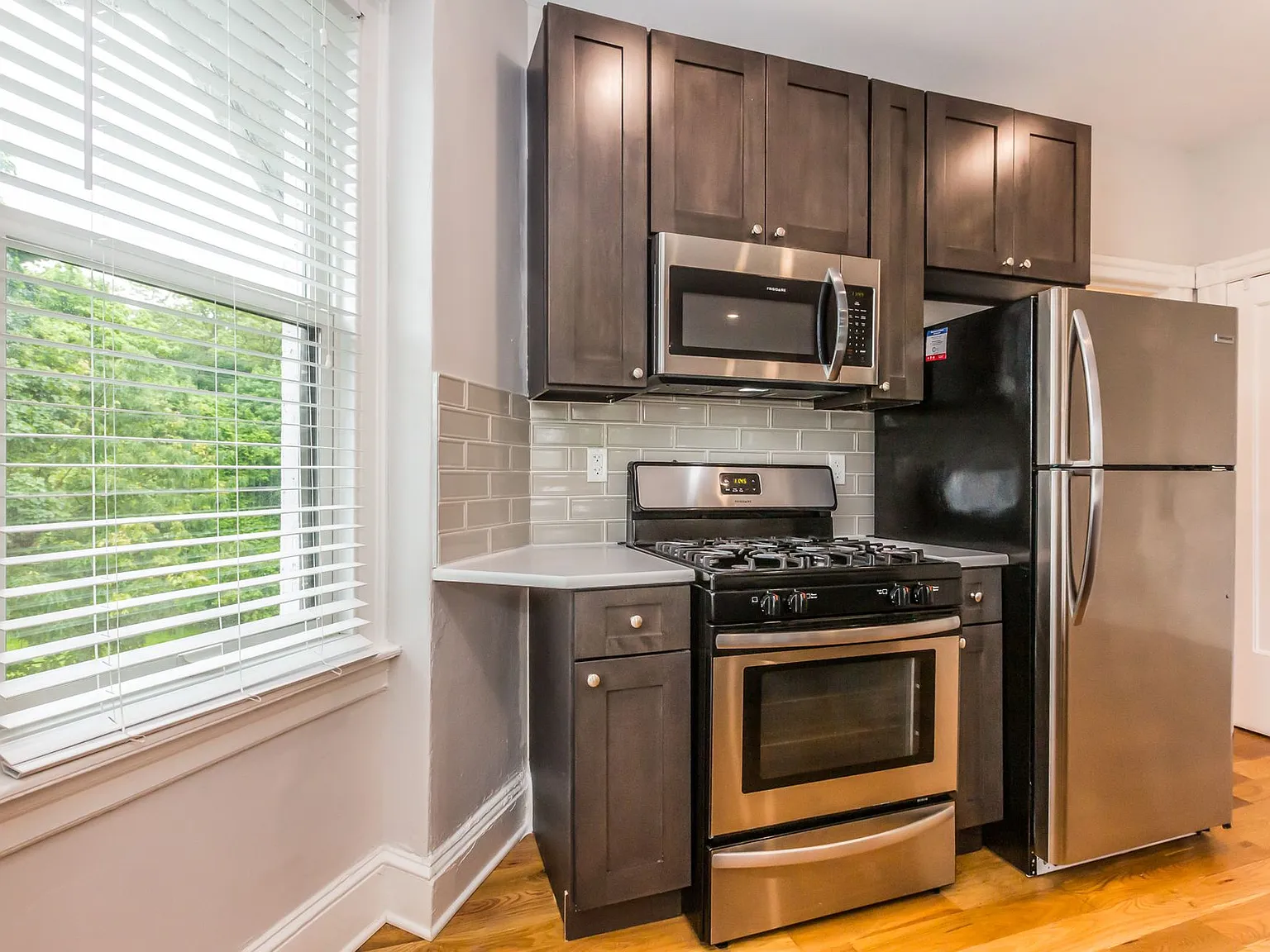 332 West Hortter Street — Photo 3