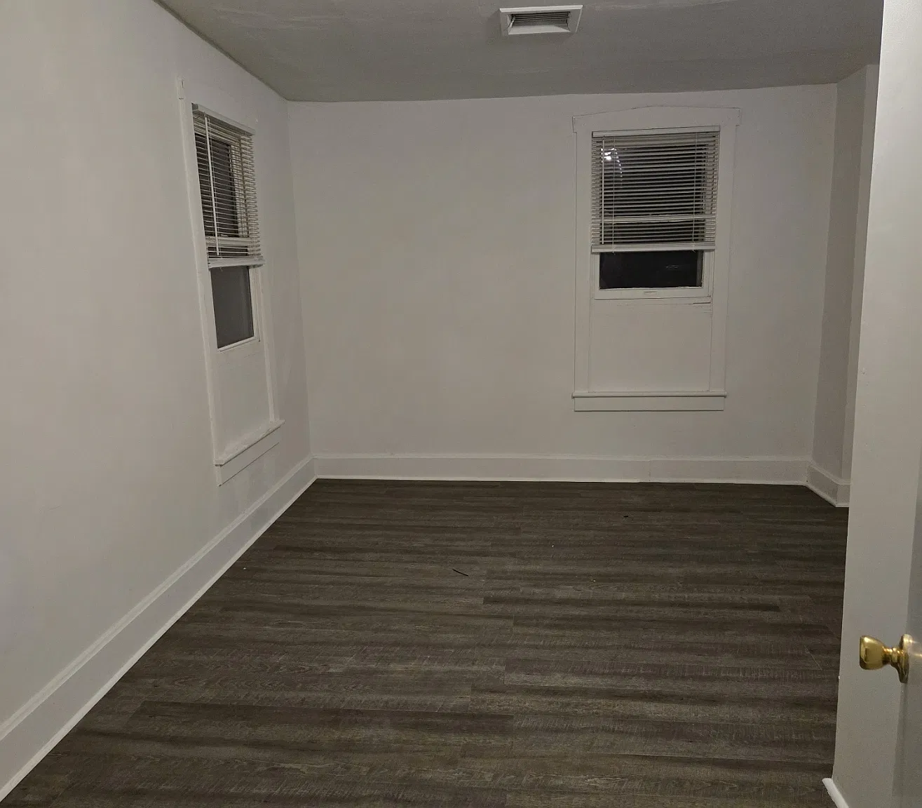 2 bed, 750 sqft, $1,300 — Photo 4